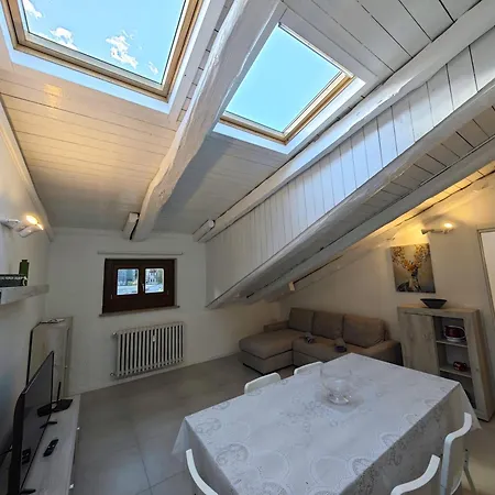 Apartman Hostdomus - Stella Alpina